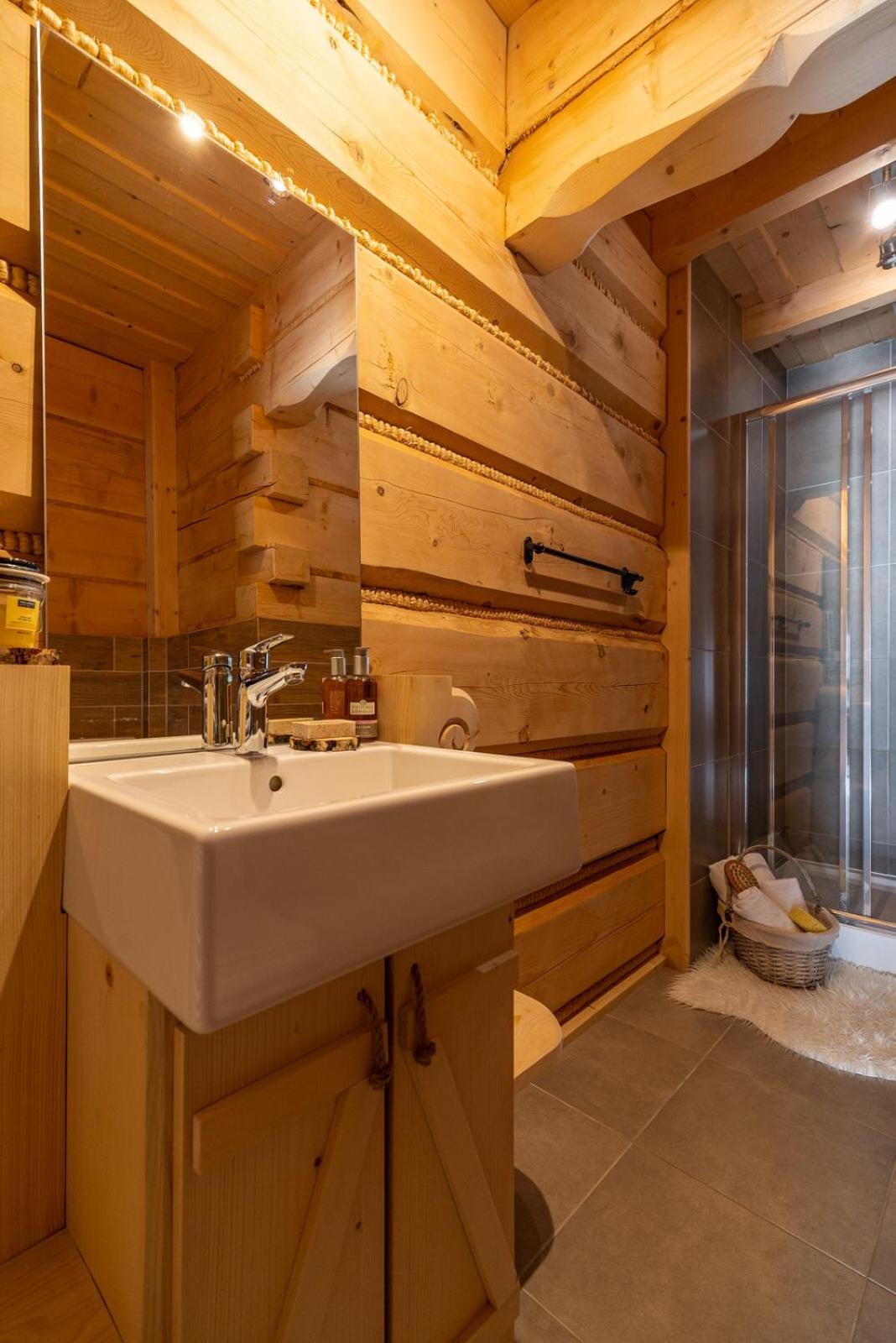 Apartment Apartamenty Willa Olsza Wood House & Mountain View & Sauna